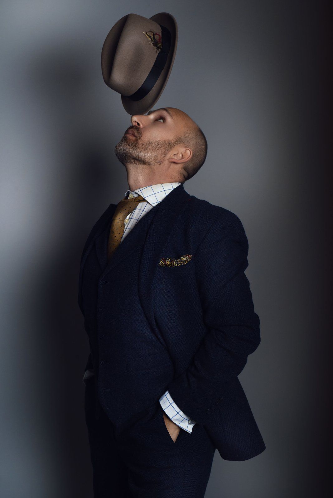 Mat Ricardo — Award Winning Gentleman Juggler