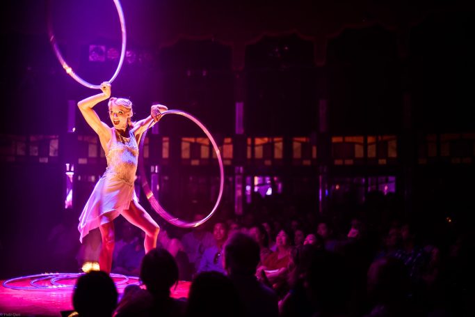 BUSKERS AND BURLESQUE